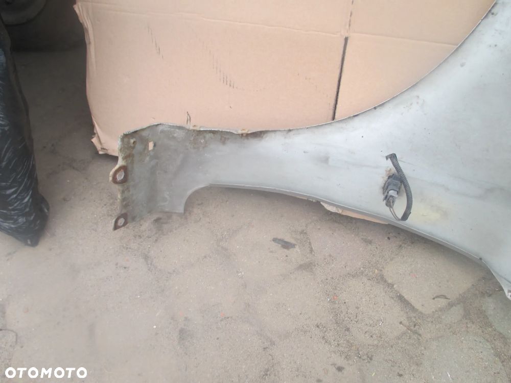 błotnik prawy Volvo V40 S40 lift - 10