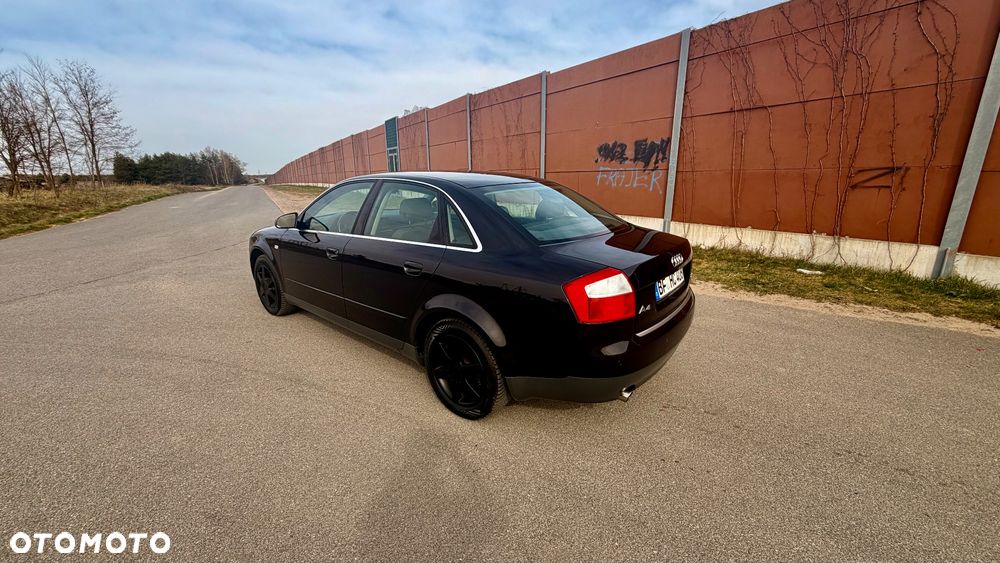 Audi A4 Limousine 2 - 8