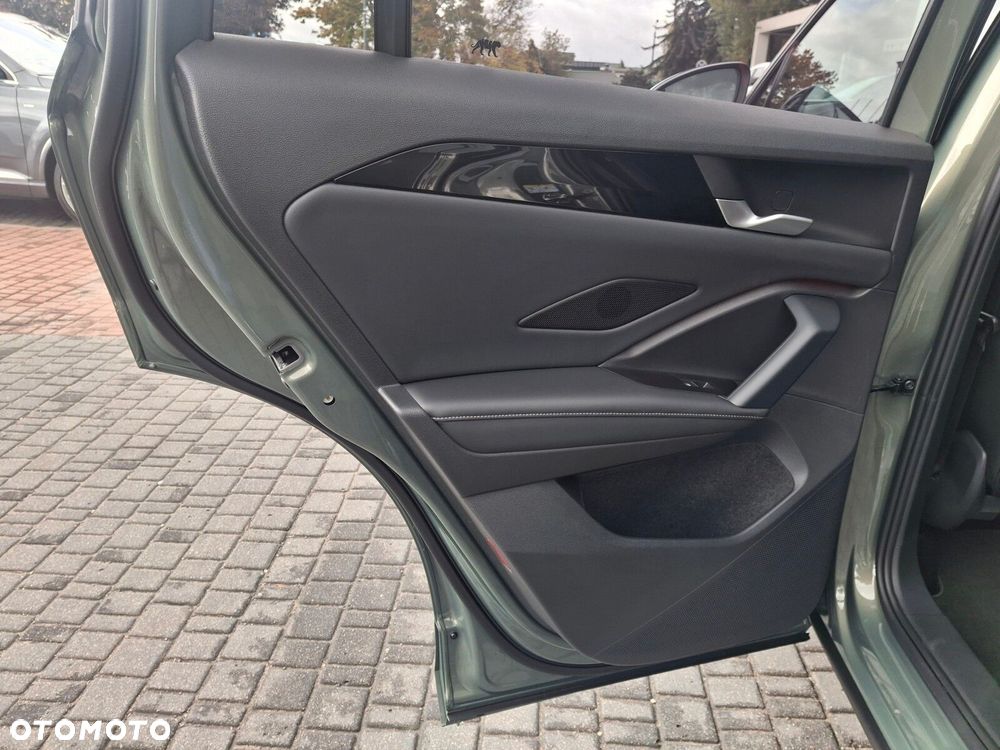 Volkswagen Tiguan - 14