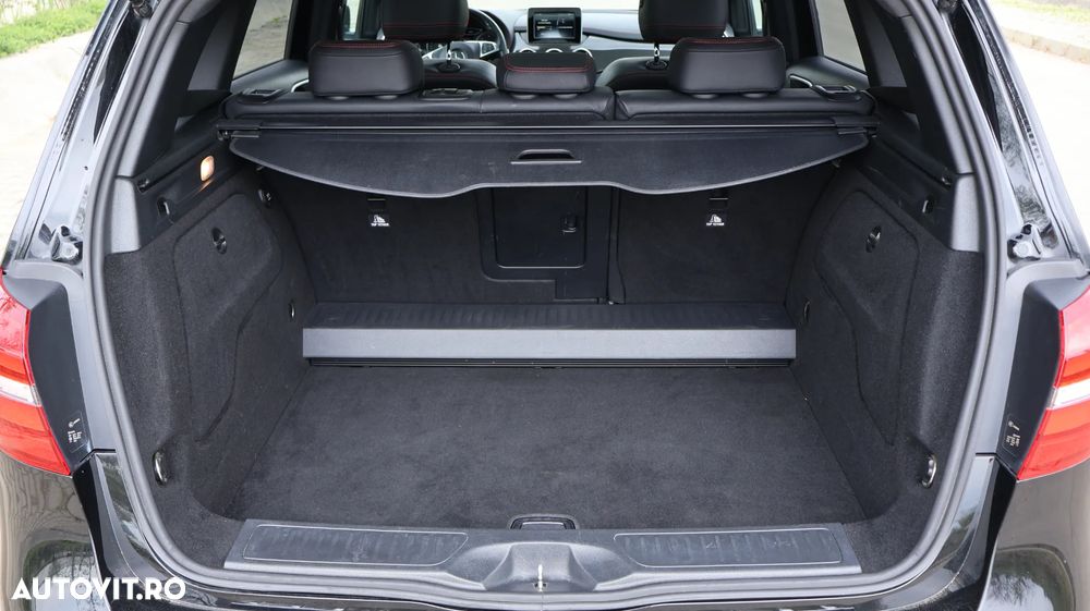 Mercedes-Benz B 200 d 4Matic 7G-DCT AMG Line - 35