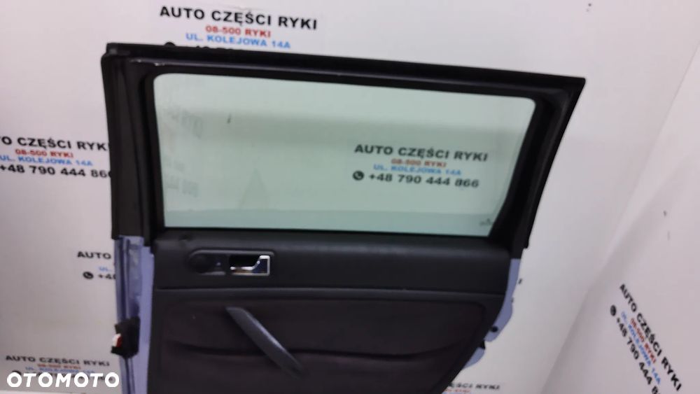 VW Passat B5 Sedan Kombi Drzwi Prawe Lewe Tył  LL5Y - 11