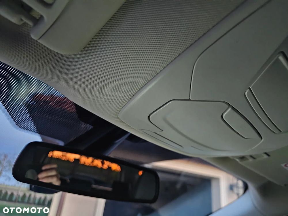 Ford Kuga - 26