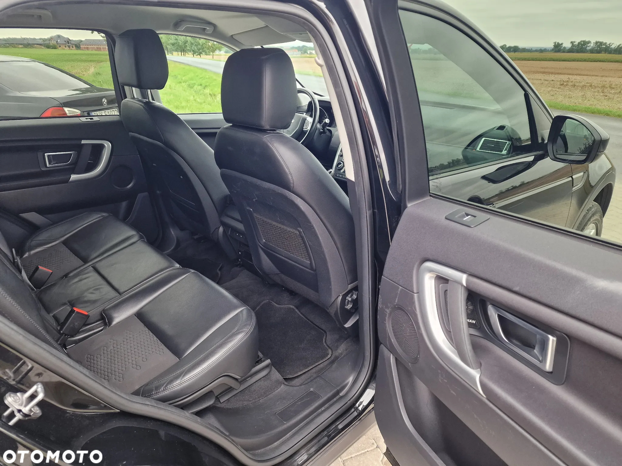 Land Rover Discovery Sport 2.0 D150 SE - 31