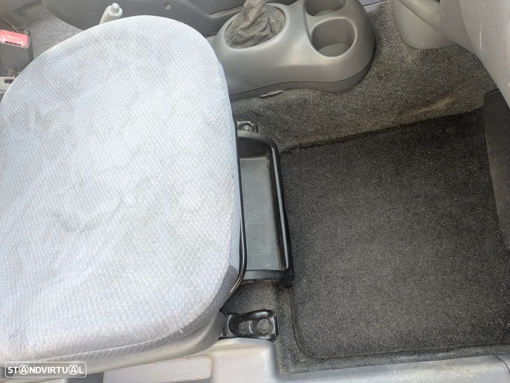 Toyota Yaris Verso 1.3 Luna - 11