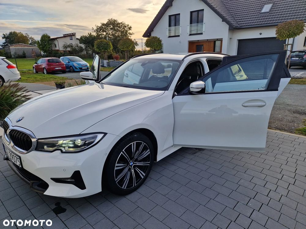 BMW Seria 3 318d Sport Line - 7
