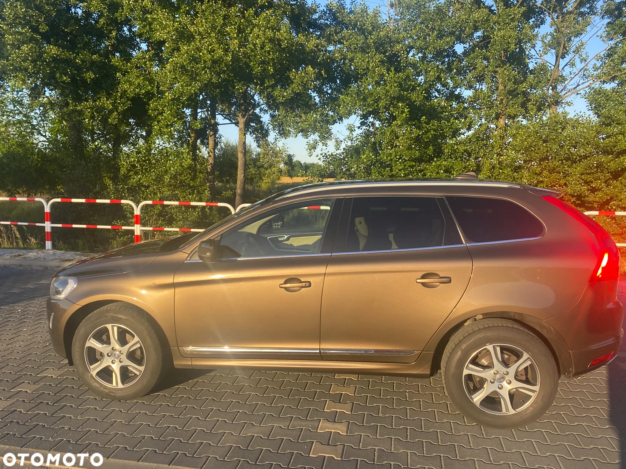 Volvo XC 60 D5 AWD Summum - 3