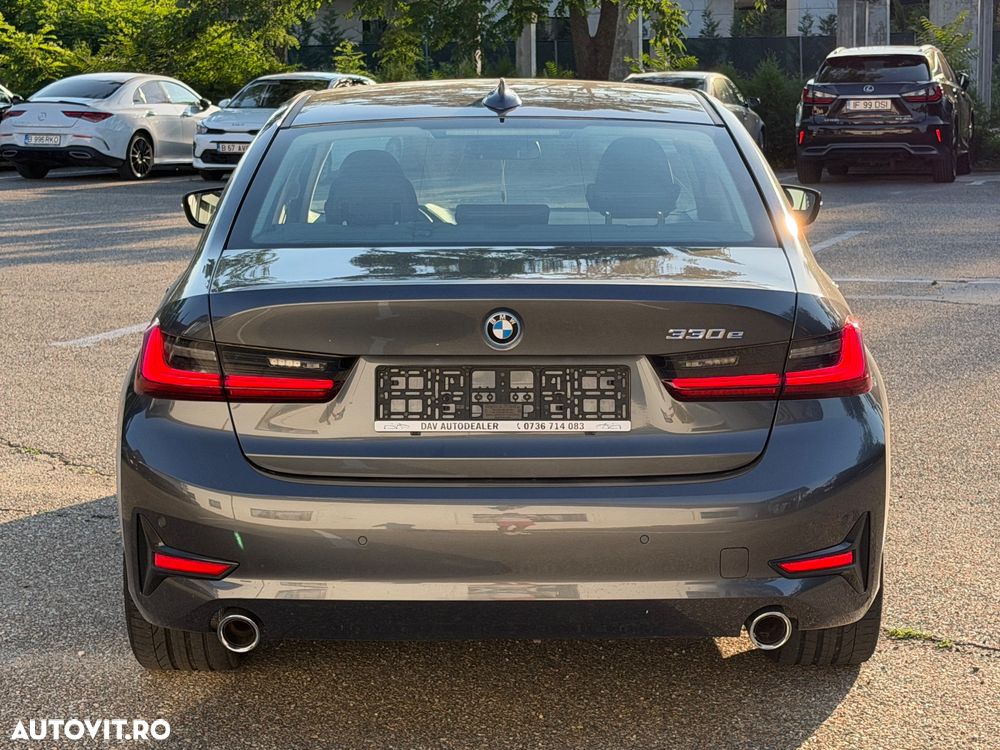 BMW Seria 3 330e Aut. Advantage - 5