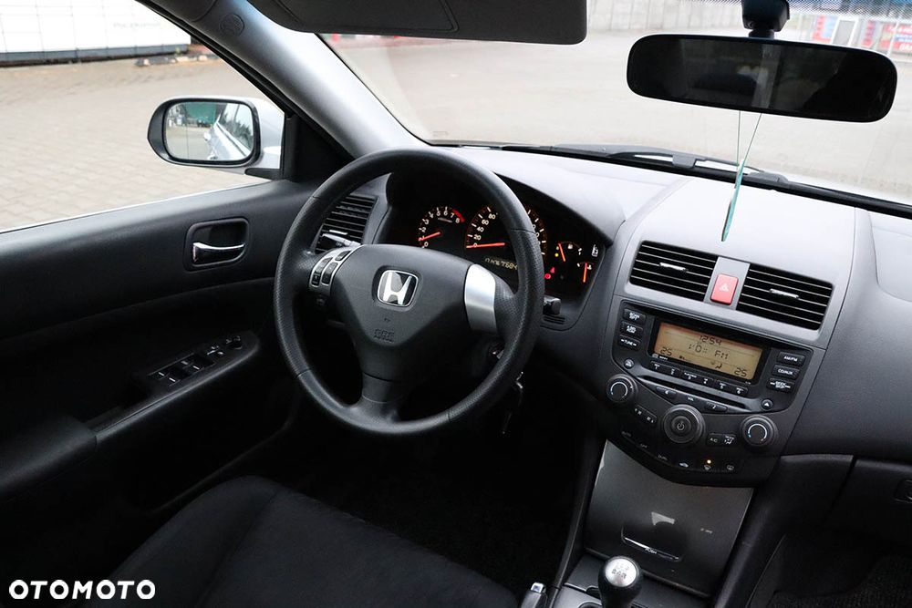 Honda Accord 2.0 i Executive - 23