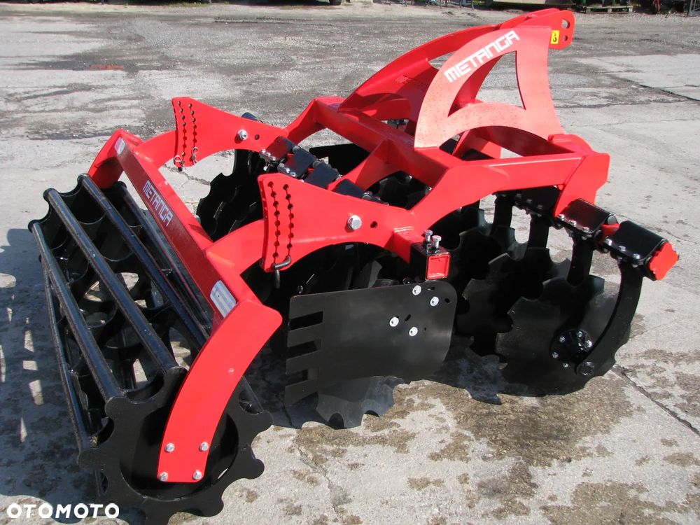 Akpil Brona Talerzowa Ciężka Hydraulicznie Składana BTCH 40 Euro-Masz, Brona talerzowa kompaktowa BT250, BT270, BT300 Metanga, Bomet, Euro-Masz; Brona talerzowa mini-simply BT160, BT180, BT200, BT220 Metanga, Euro-Masz, Brona talerzowa 2-walcowa typu "V", 4-walcowa typu "X" Bomet, Akpil - 32