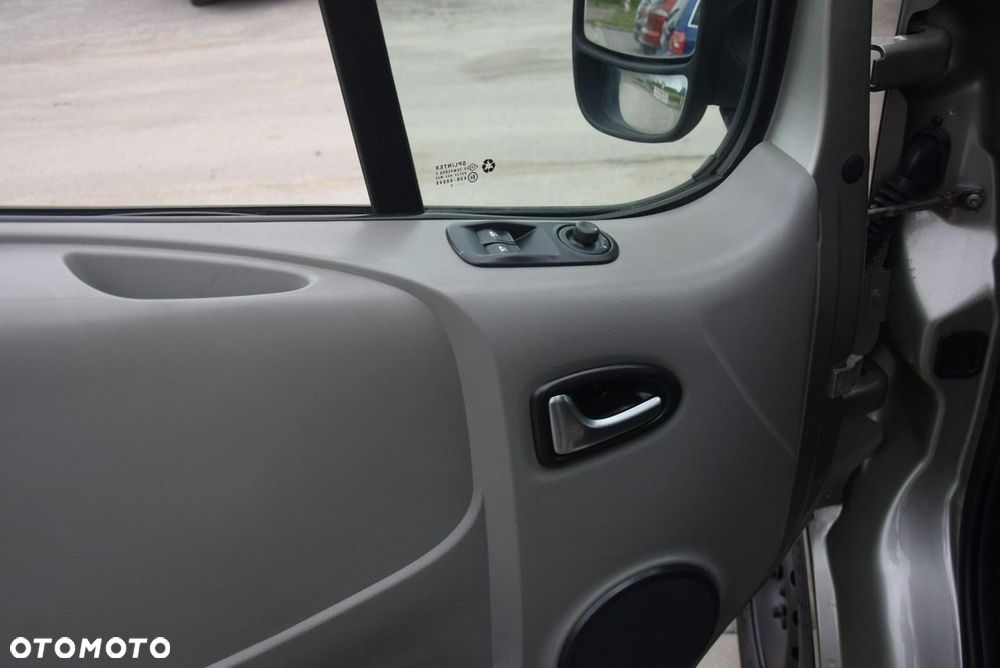 Opel Vivaro - 29