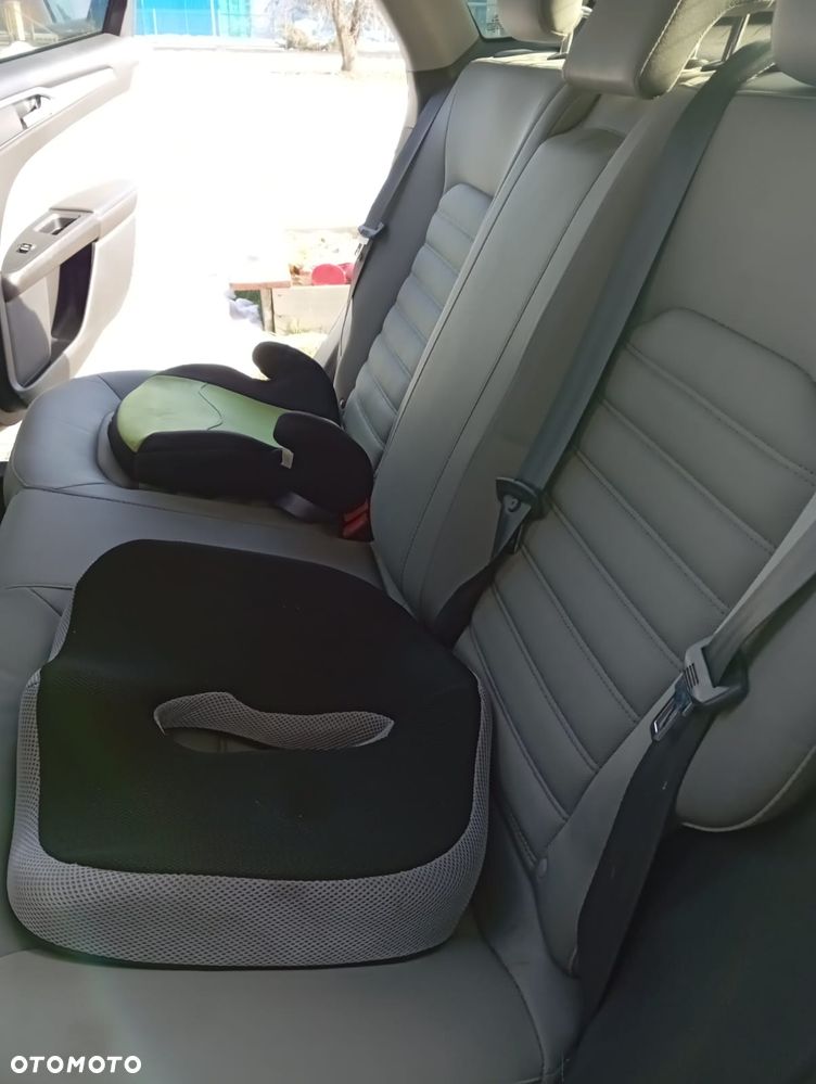 Ford Fusion - 9