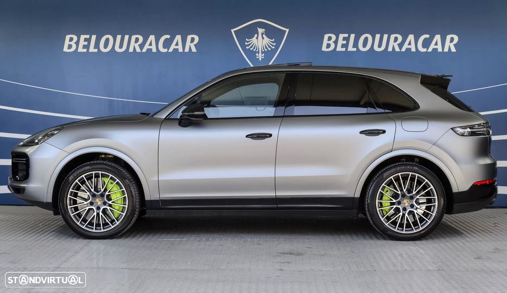 Porsche Cayenne Turbo S E-Hybrid — photo 3
