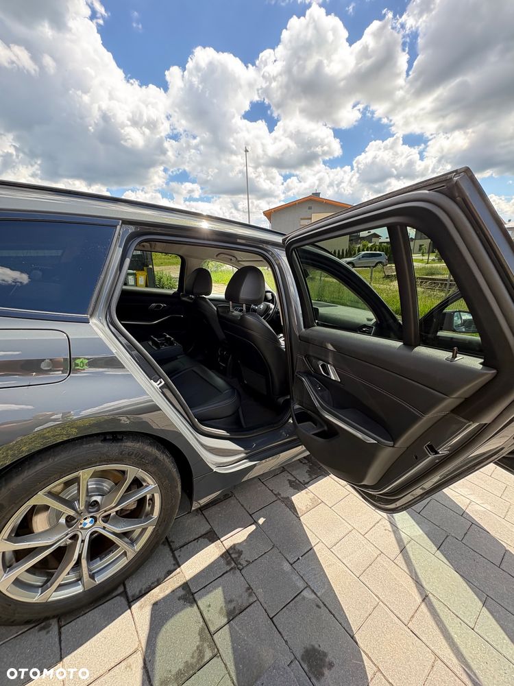 BMW Seria 3 320d Sport Line Shadow - 20