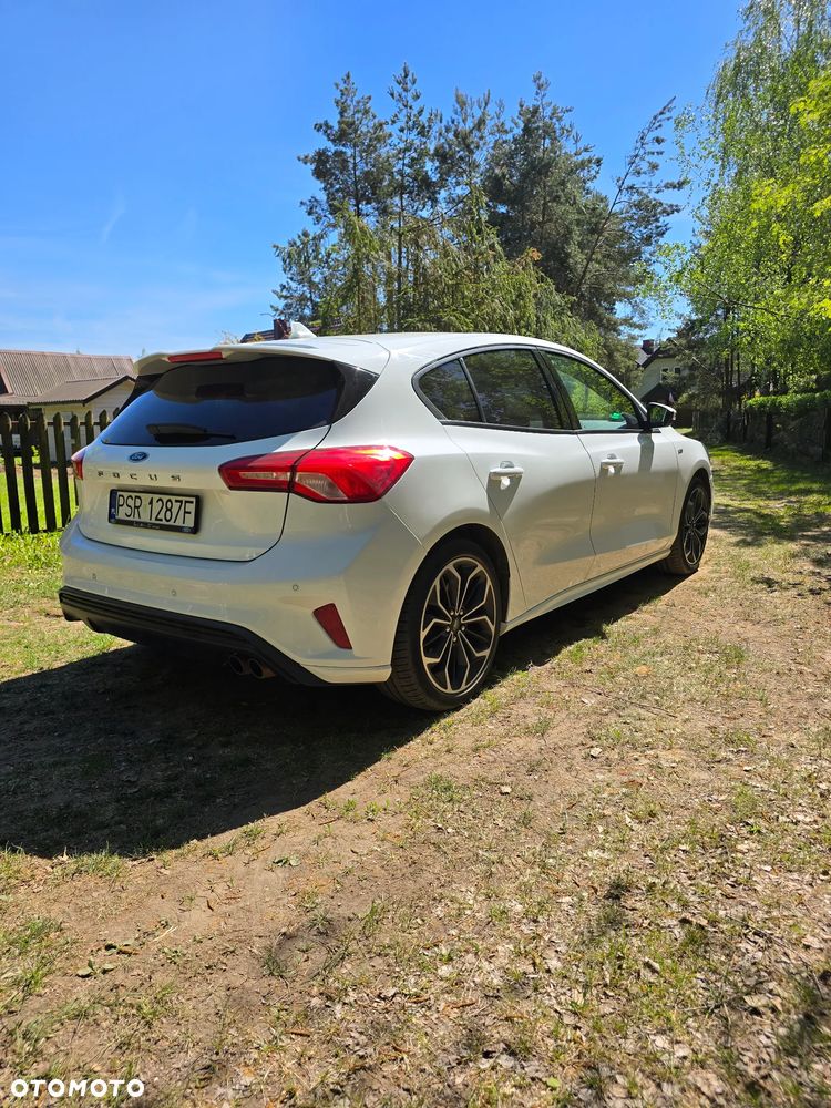 Ford Focus 1.5 EcoBoost ST-Line - 9