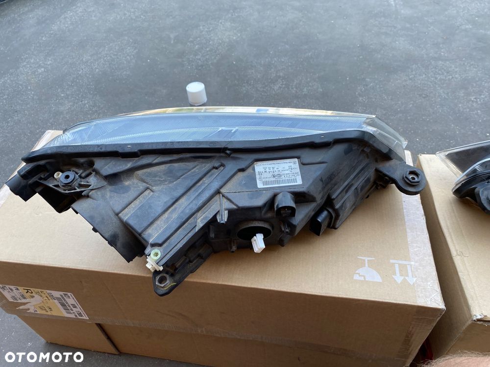 Skoda Superb Super-b Super B III 3 lift fl  lampa przednia lewa lewy przód REFLEKTOR LEWY przedni PRZÓD bixenon biksenon bi xenon bi xenonowe  EUROPA 3V1941015A 3V1.941.015A  soczewka - 6