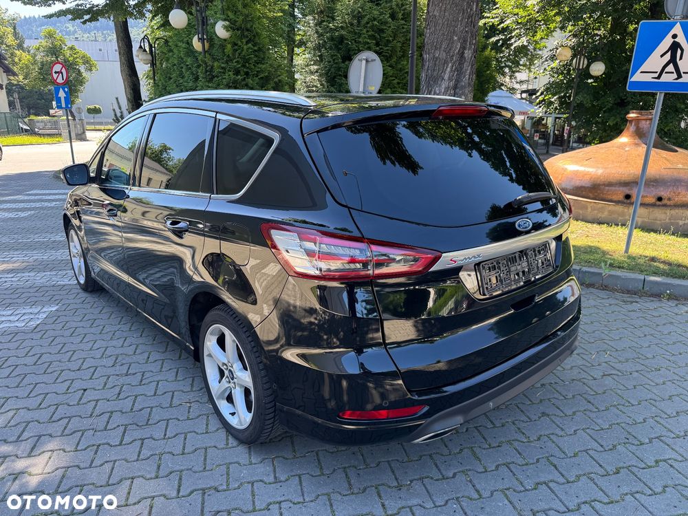 Ford S-Max - 9