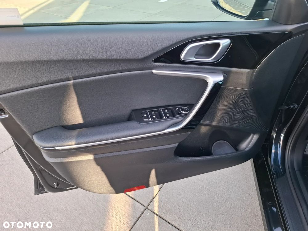 Kia Ceed 1.5 T-GDI GT-Line - 37