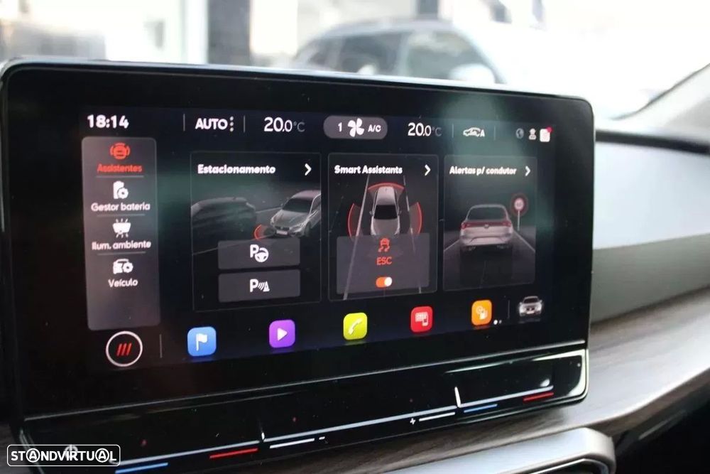 SEAT Leon 1.4 e-Hybrid Xcellence DSG - 17