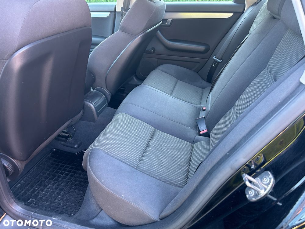 Audi A4 Avant 2.0 TDI DPF - 8