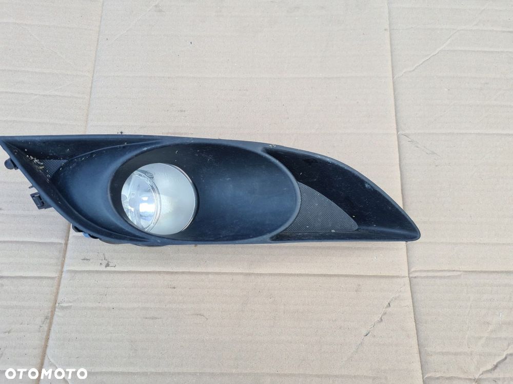 Toyota AURIS I 07-09 halogen ramka 81481-02050