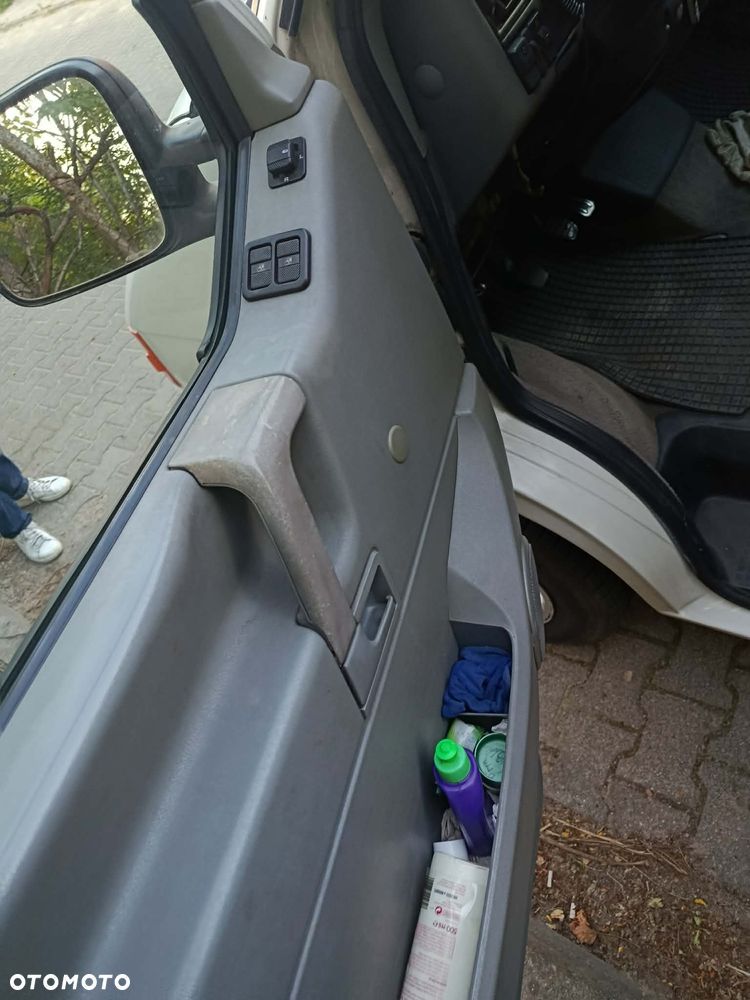 Volkswagen Multivan Standard - 11