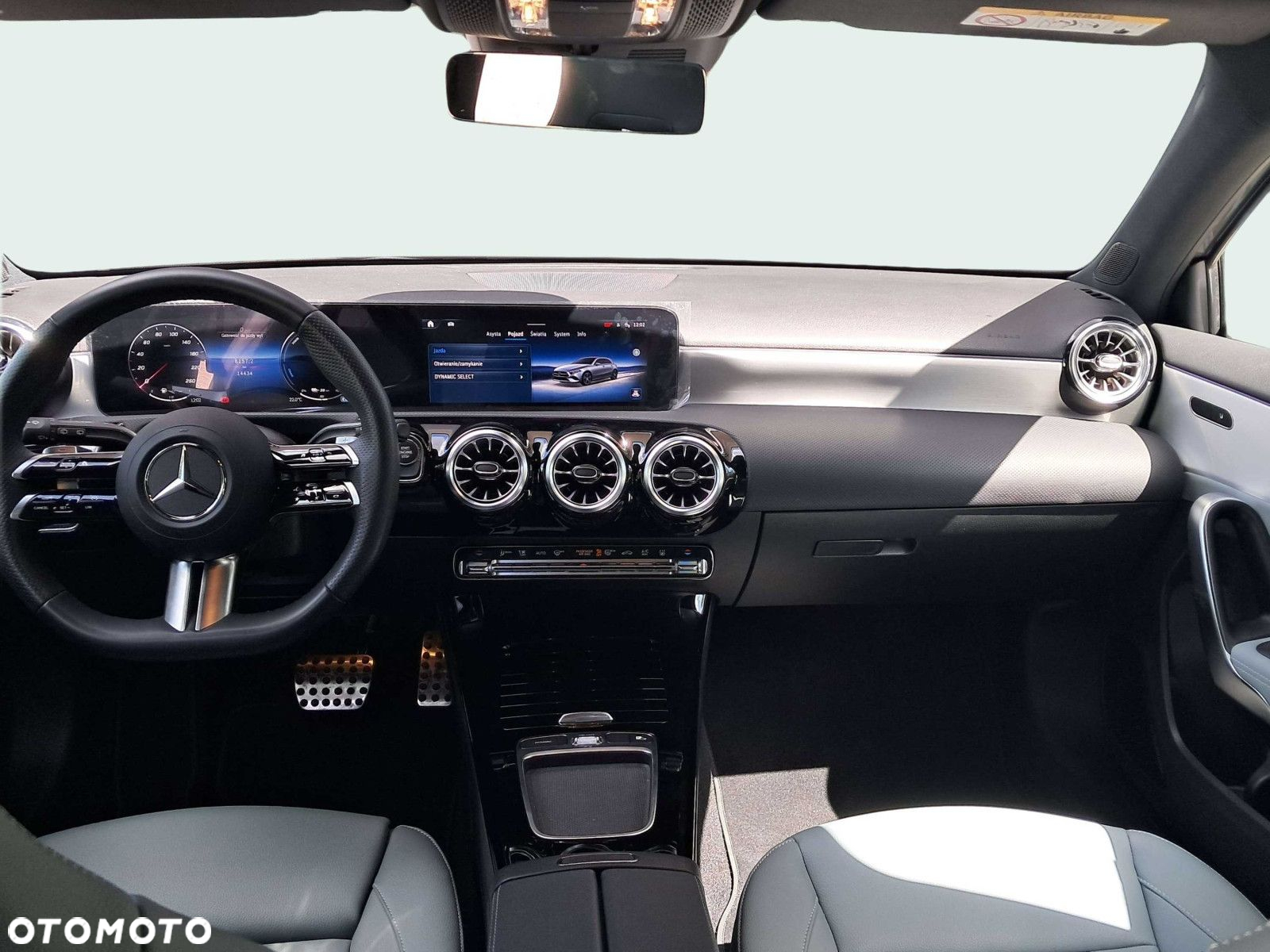 Mercedes-Benz Klasa A 250 e PHEV AMG Line 8G-DCT - 9