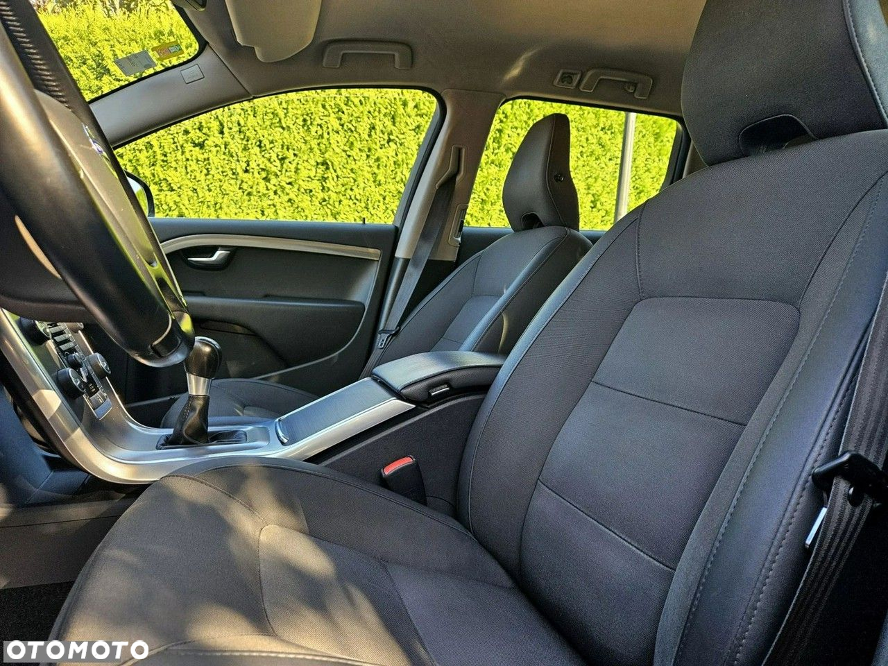 Volvo V70 DRIVe Momentum - 10