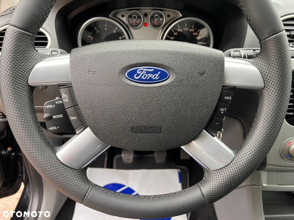 Ford Focus 1.6 Trend - 28