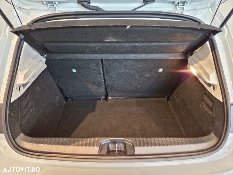 Renault Clio - 10