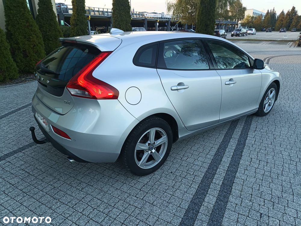 Volvo V40 D4 Momentum - 7