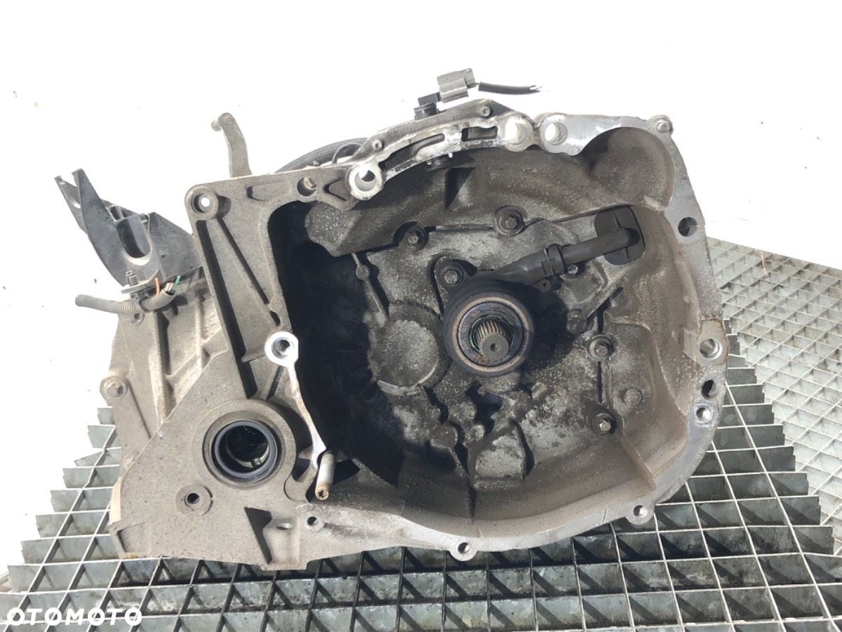SKRZYNIA BIEGÓW - 303.00 PLN - RENAULT CLIO III (BR0/1, CR0/1) 2005 - 2014 1.2 16V (BR02, BR0J, - 1