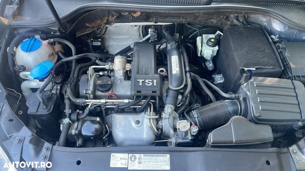 Volkswagen Golf - 11