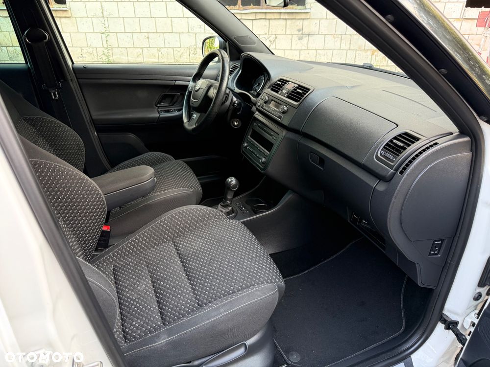Skoda Fabia 1.4 TSI DSG RS - 11