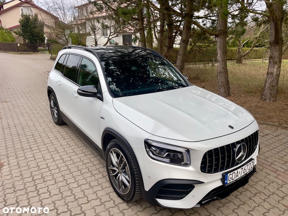 Mercedes-Benz GLB - 15