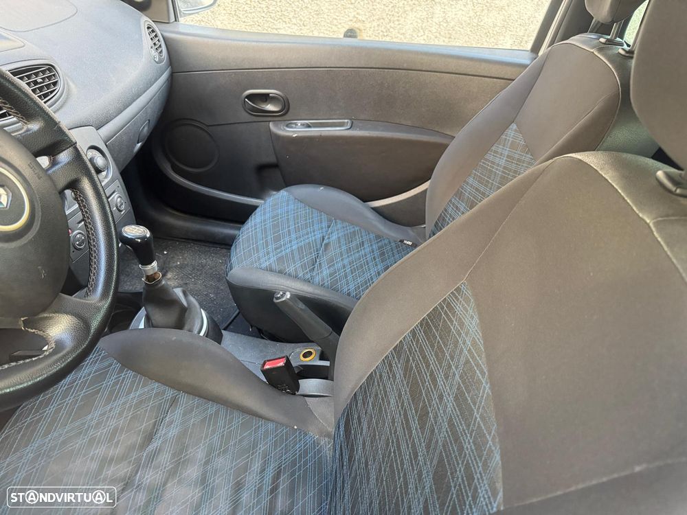 Renault Clio 1.5 dCi Pack - 4