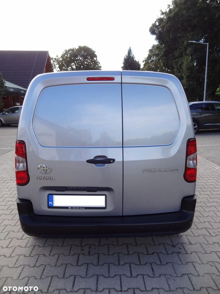 Peugeot Partner Proace City 3 osobowy - 10