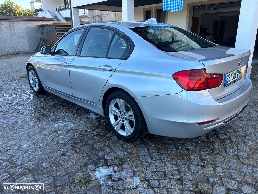 BMW 318 2014 photo 4