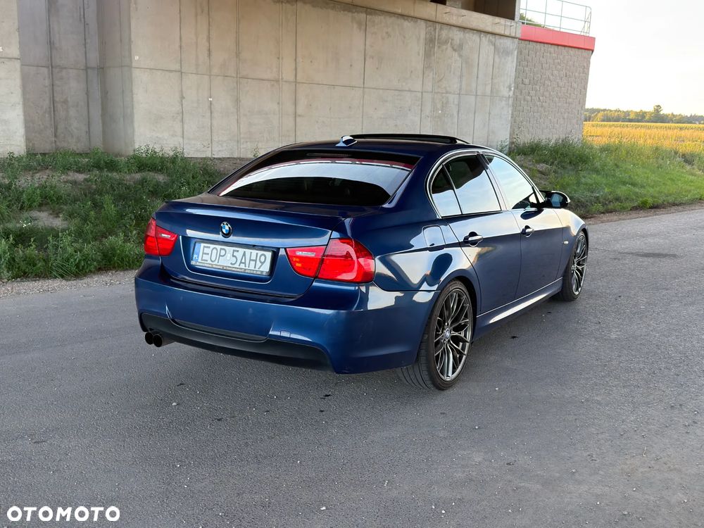 BMW Seria 3 325i - 4