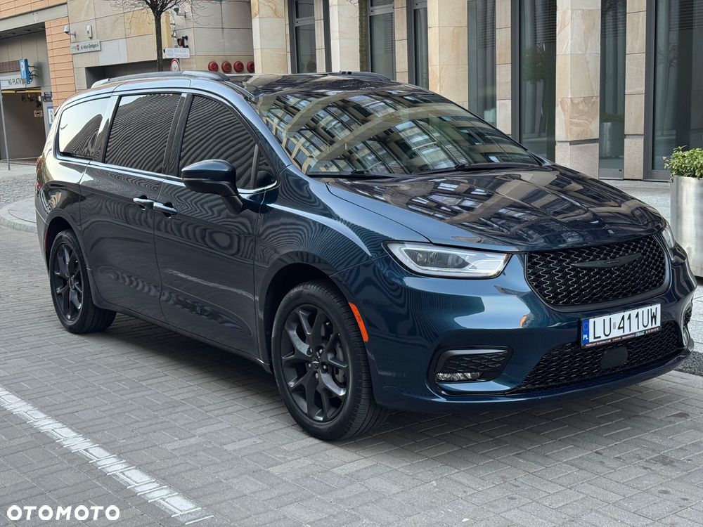 Chrysler Pacifica - 15