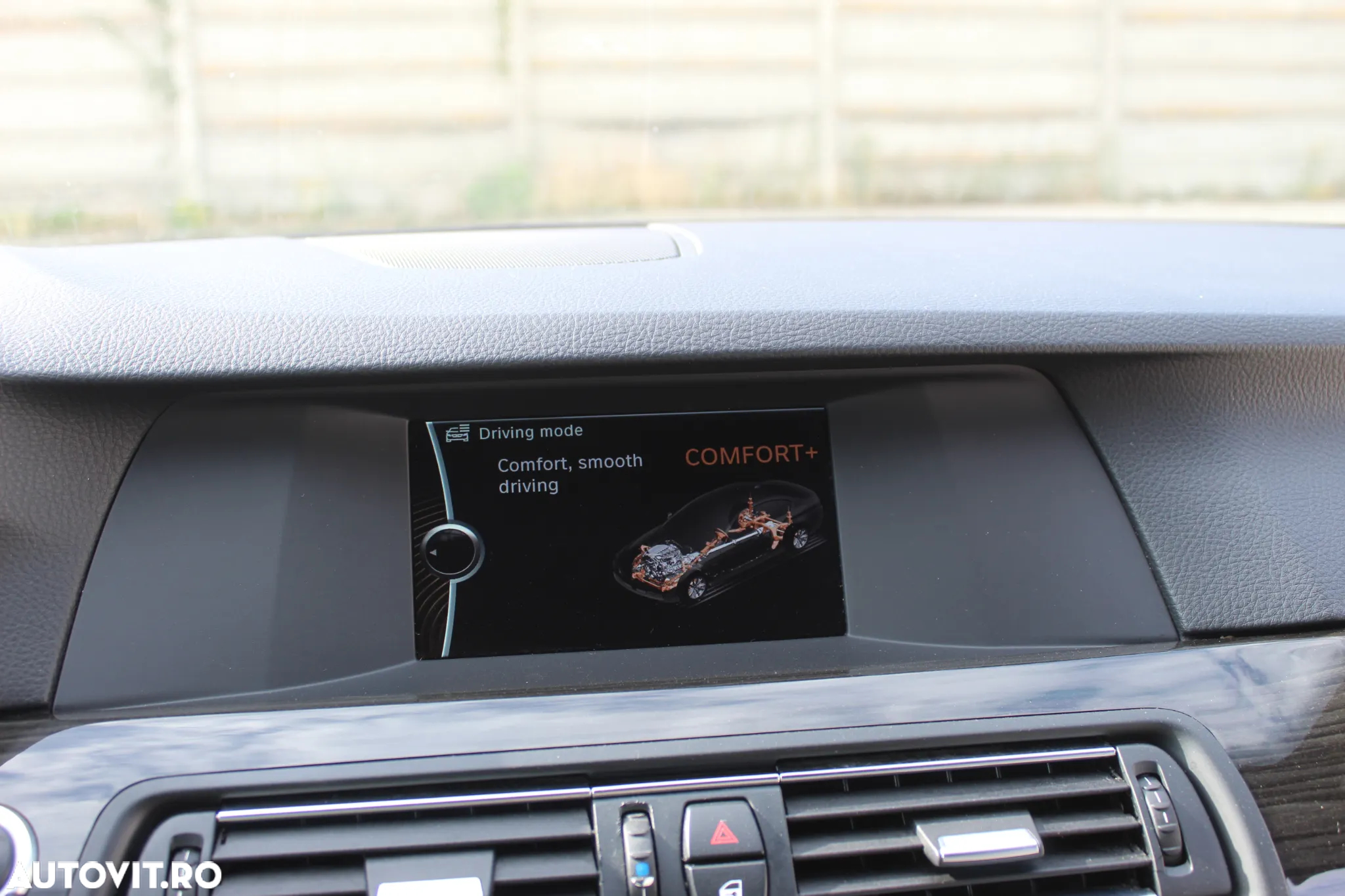 BMW Seria 5 528i Modern Line - 26
