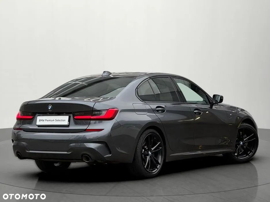 BMW Seria 3 330i xDrive M Sport sport - 3