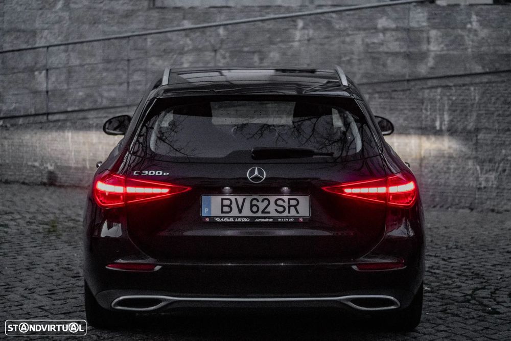Mercedes-Benz C 300 e T 9G-TRONIC Avantgarde - 4