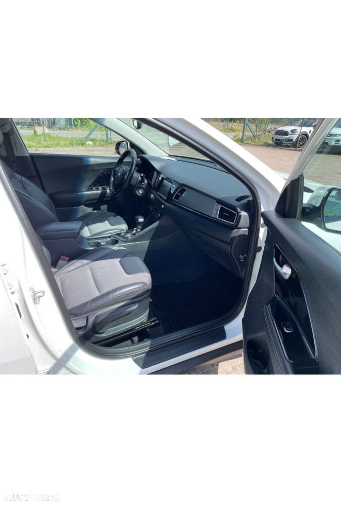 Kia Niro 1.6 GDI 6DCT HEV Comfort - 8