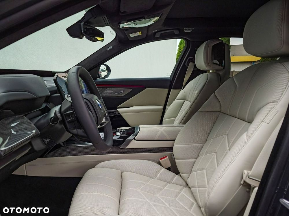 BMW Seria 7 - 16