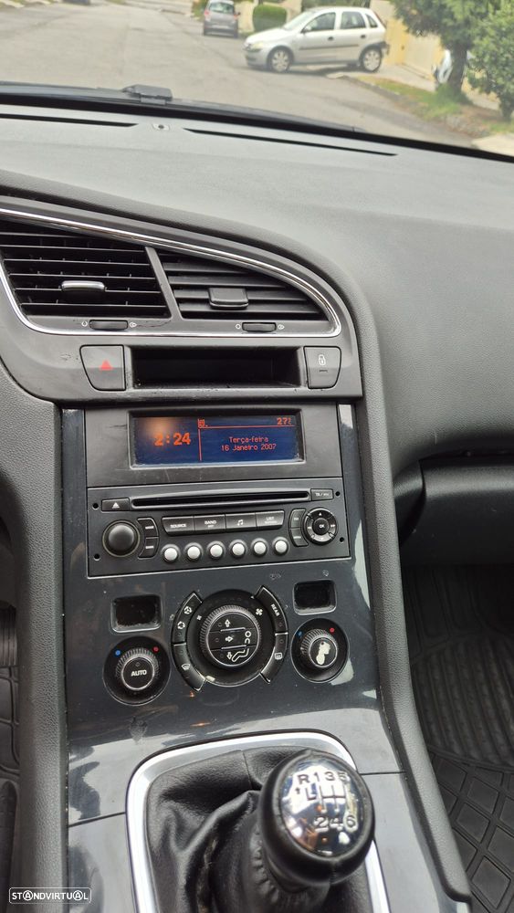 Peugeot 5008 1.6 HDi Business Line - 4