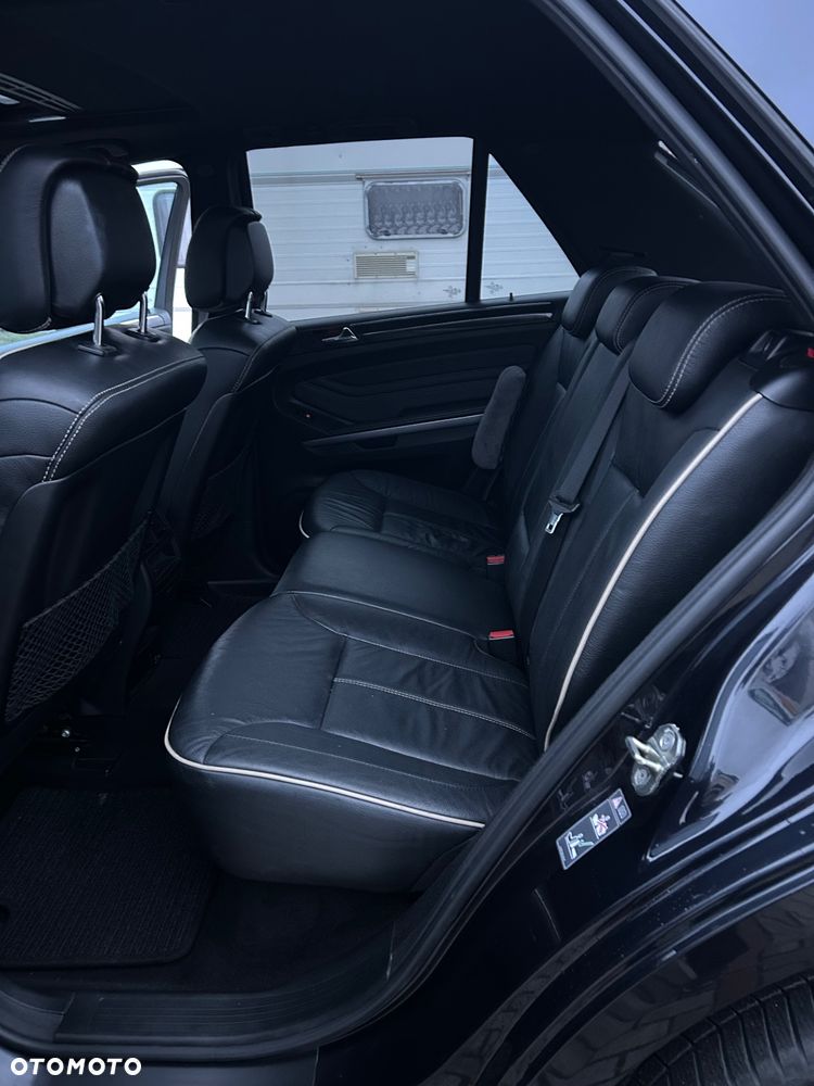 Mercedes-Benz ML - 11