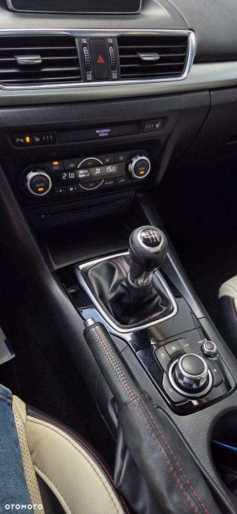 Mazda 3 - 27