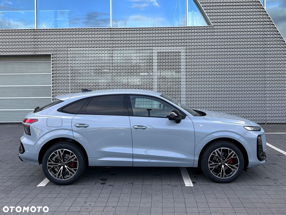 Audi Q3 Sportback - 2