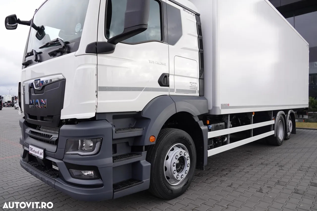 MAN TGS 26.360 / 6x2 / FRIGIDER -8.2 M / CARRIER SUPRA 850 GENERATOR / LIFTARE / UȘĂ LATERALĂ / 2022 / DUPĂ CONTRACTUL DE SERVICE - 3