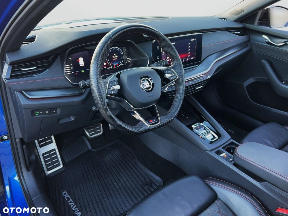 Skoda Octavia 2.0 TDI RS DSG - 16